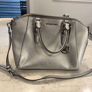 Excellent Condition Micheal Kors Silver Handbag